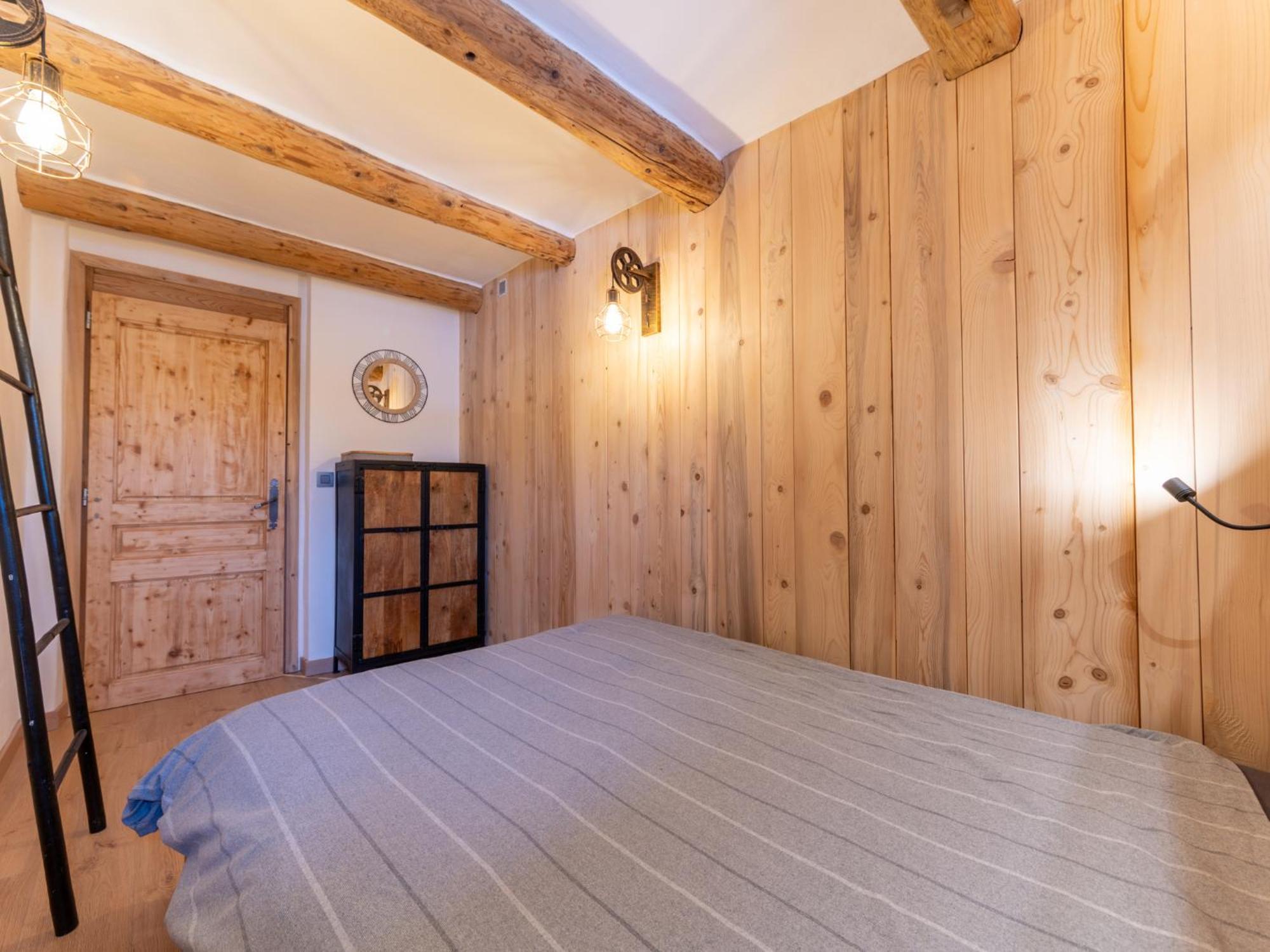 2 Spacieux Dans Ferme Renovee Face Au Montblanc